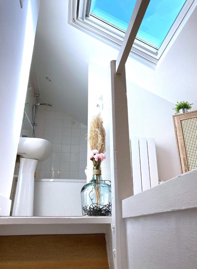 Ferienwohnung Elegant - Studio Proche Cathedrale Et Au Calme Le Mans Exterior foto